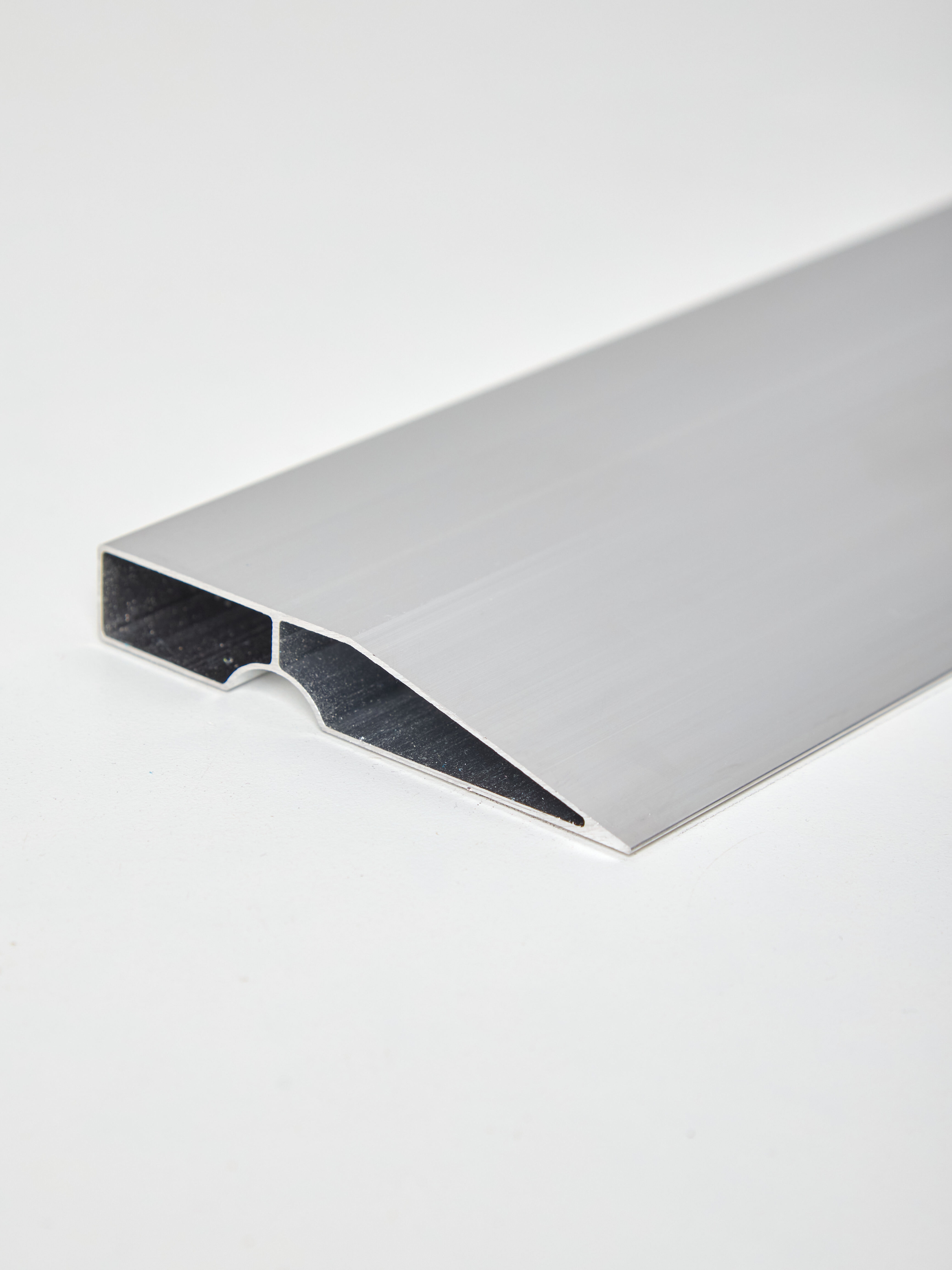 Купить Правило алюминиевое трапеция 1 ребро жесткости НАШБРИГАДИР, 1.5 м оптом в Москве от производителя